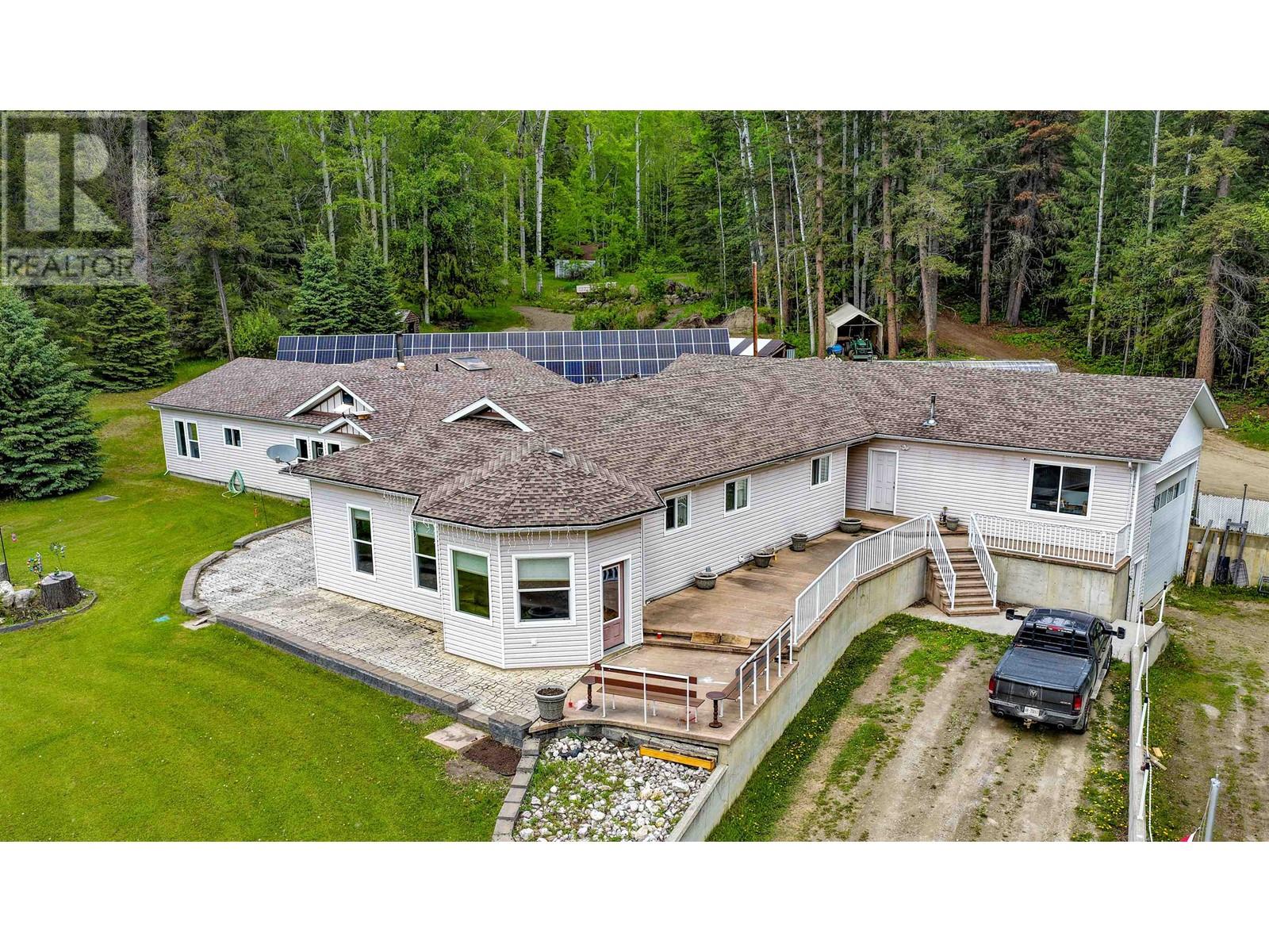 400 Mountain View Rd, Mcbride, BC V0J 2E0