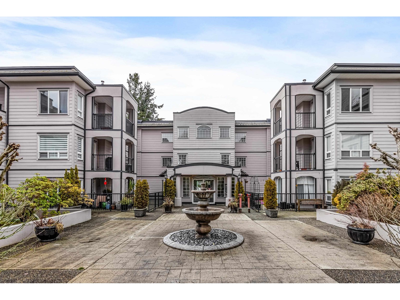 1533 Best Street Unit 311, White Rock, BC V4B 4E9