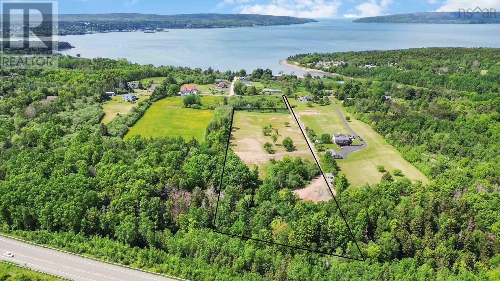 4 W Old Post Rd, Smiths Cove, NS B0S 1S0