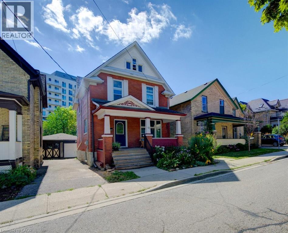 43 Irvin St, Kitchener, ON N2H 1K7