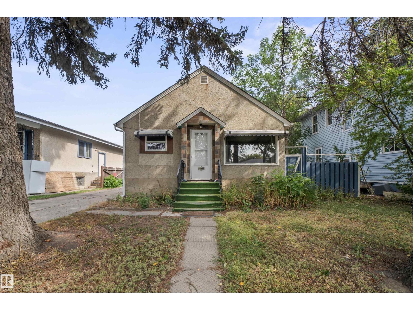 45 St Nw Unit 11819, Edmonton, AB T5W 2T3