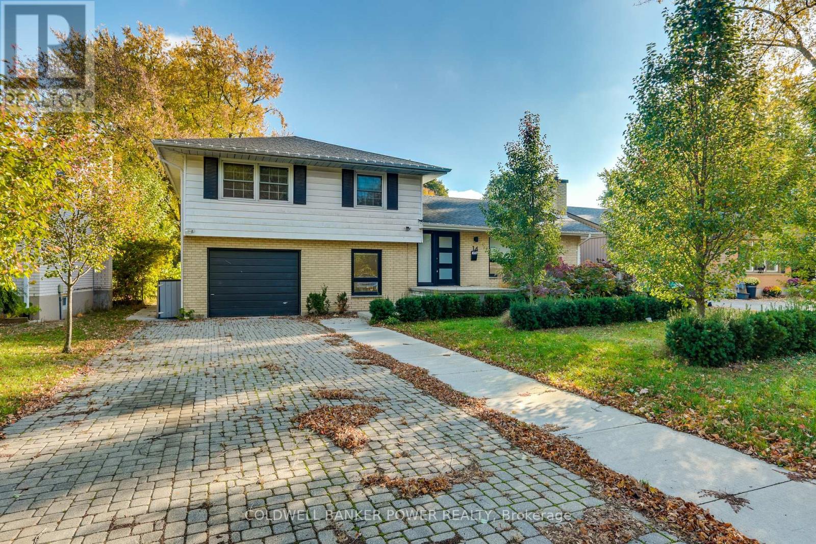 14 Mcleod Cres, London, ON N5X 1S8