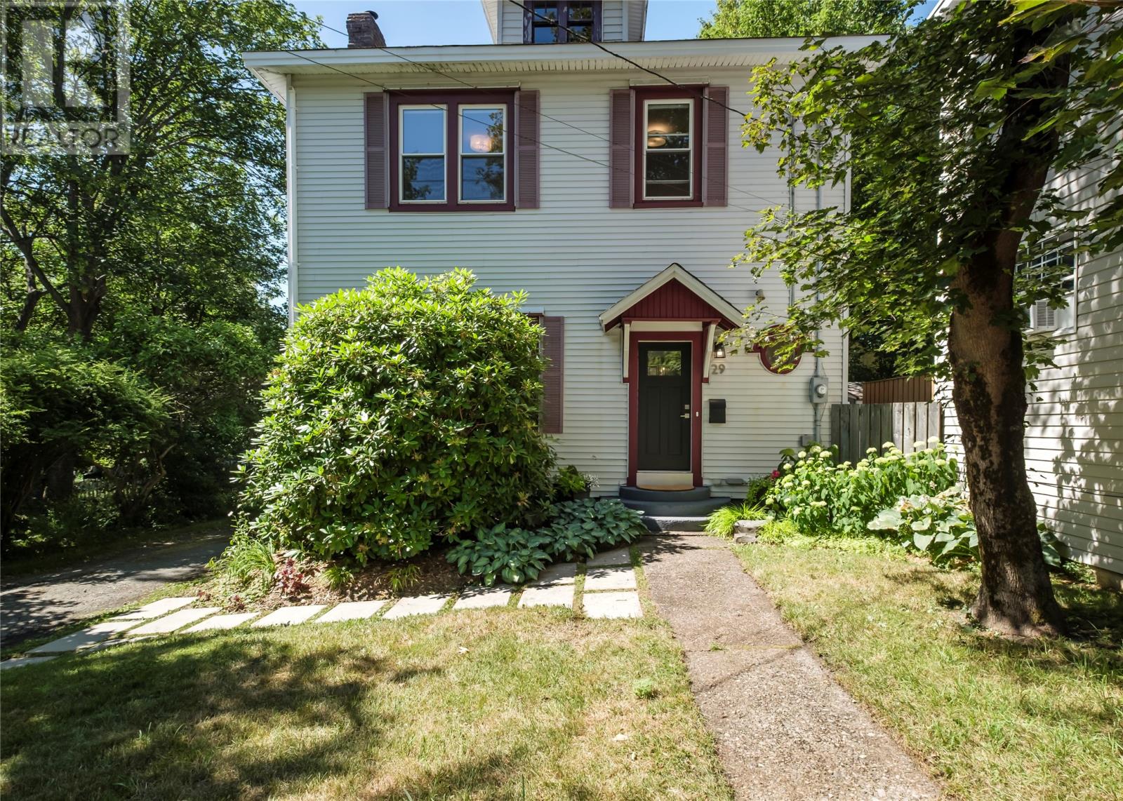 29 Patrick St, St. John's, NL A1E 2S5