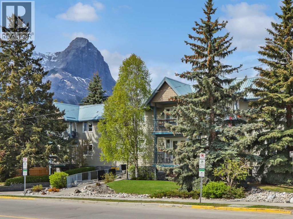 704 8th Avenue Unit 12, Canmore, AB T1W 2E3