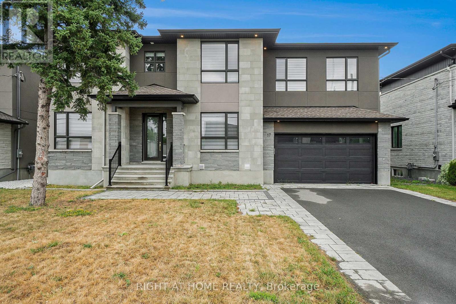 17 Rideau Heights Dr, Ottawa, ON K2E 7A7