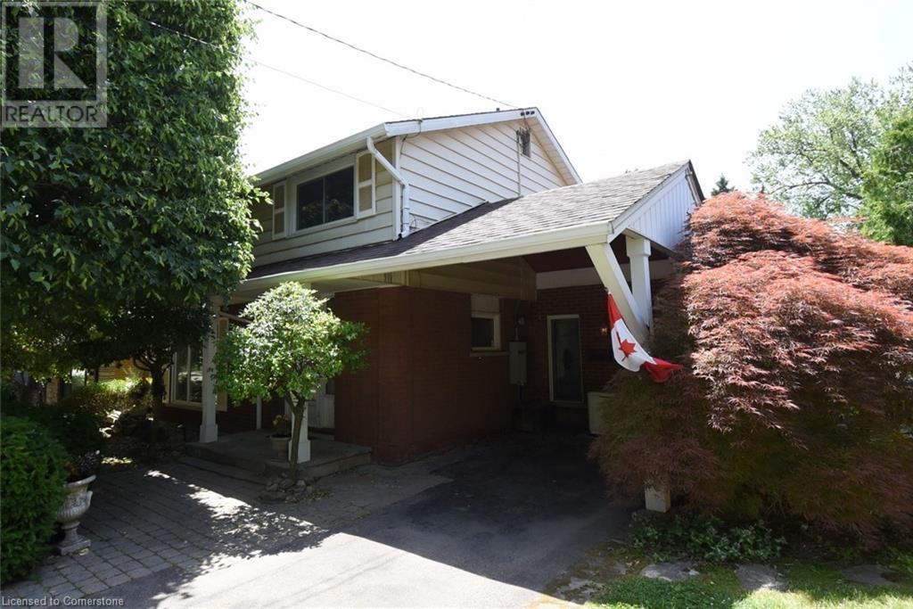 665 Bendamere Ave, Hamilton, ON L9C 1R7