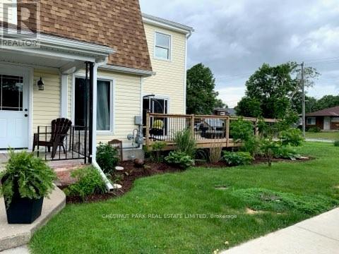 33 Broad St, Prince Edward County Picton Ward, ON K0K 2T0