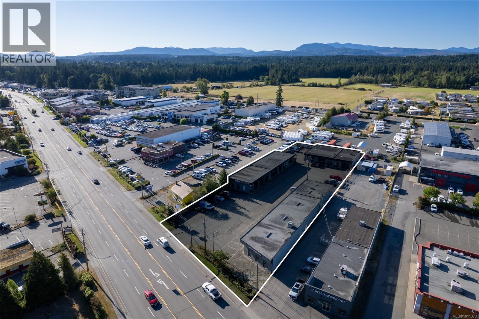 464 Island Hwy E, Parksville, BC V9P 2H4