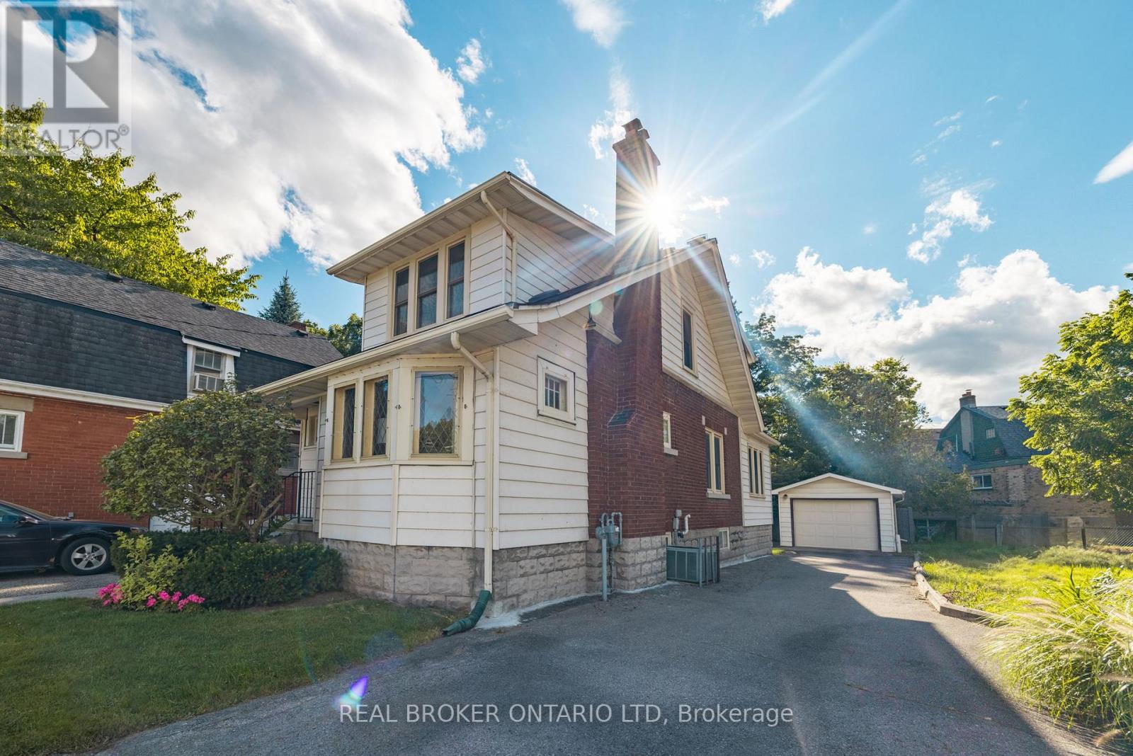 64 Argyle St, London, ON N6H 1Y7
