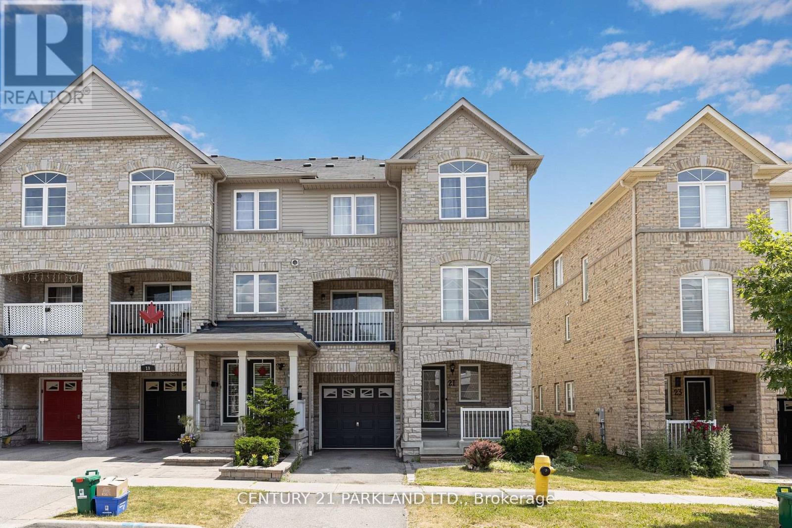 21 Webbford St, Ajax, ON L1S 0A8