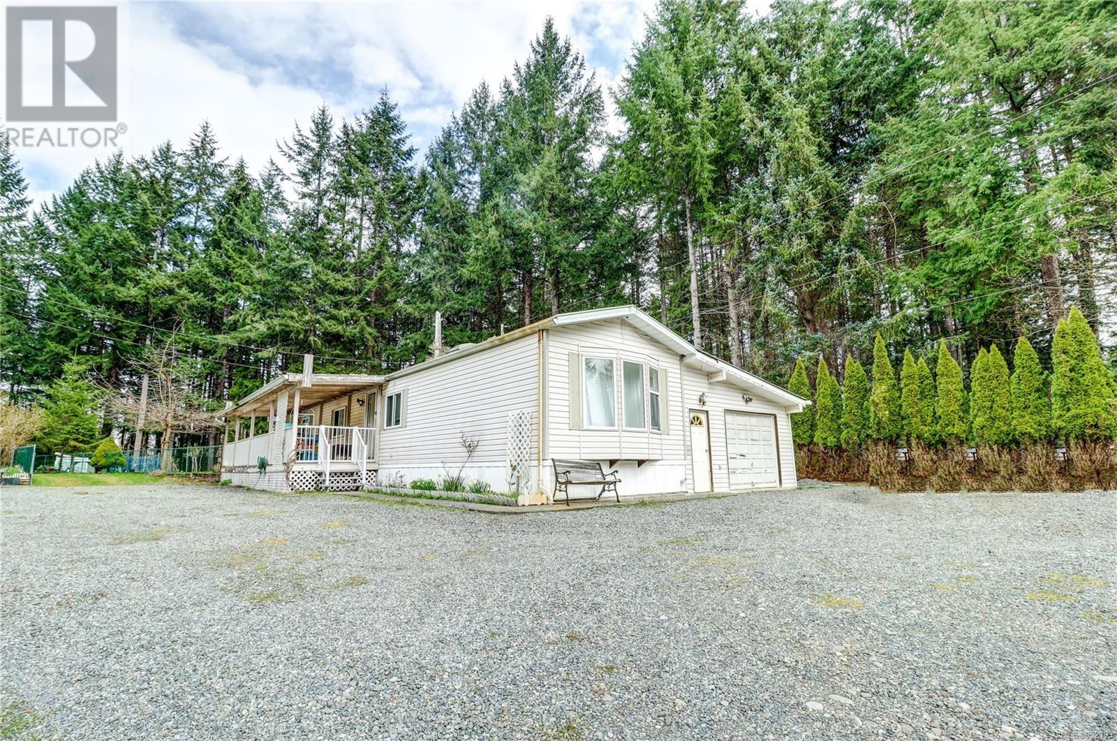2826 Bruce Rd, Black Creek, BC V9J 1B7