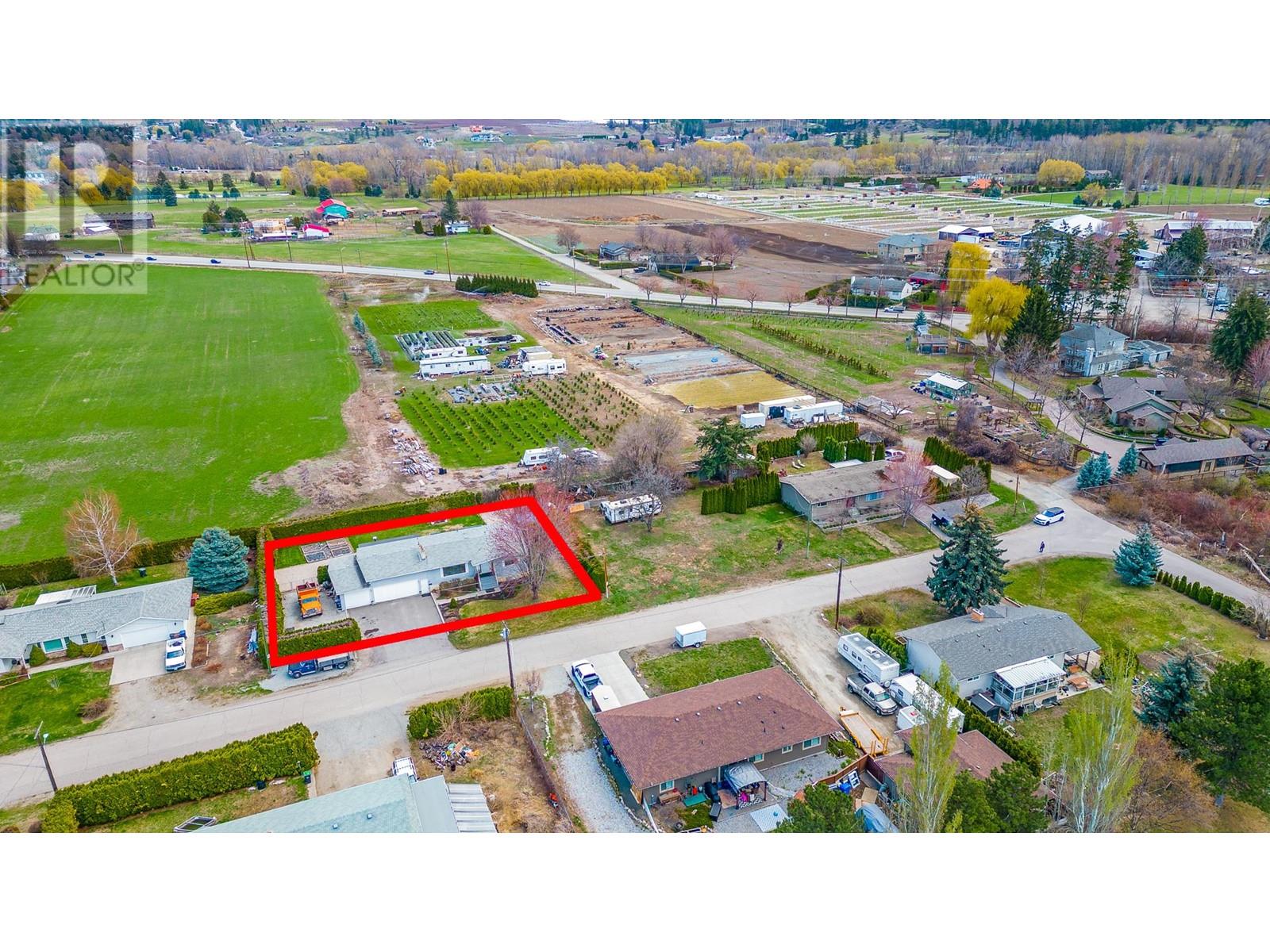 3249 St Amand Rd, Kelowna, BC V1W 3P2