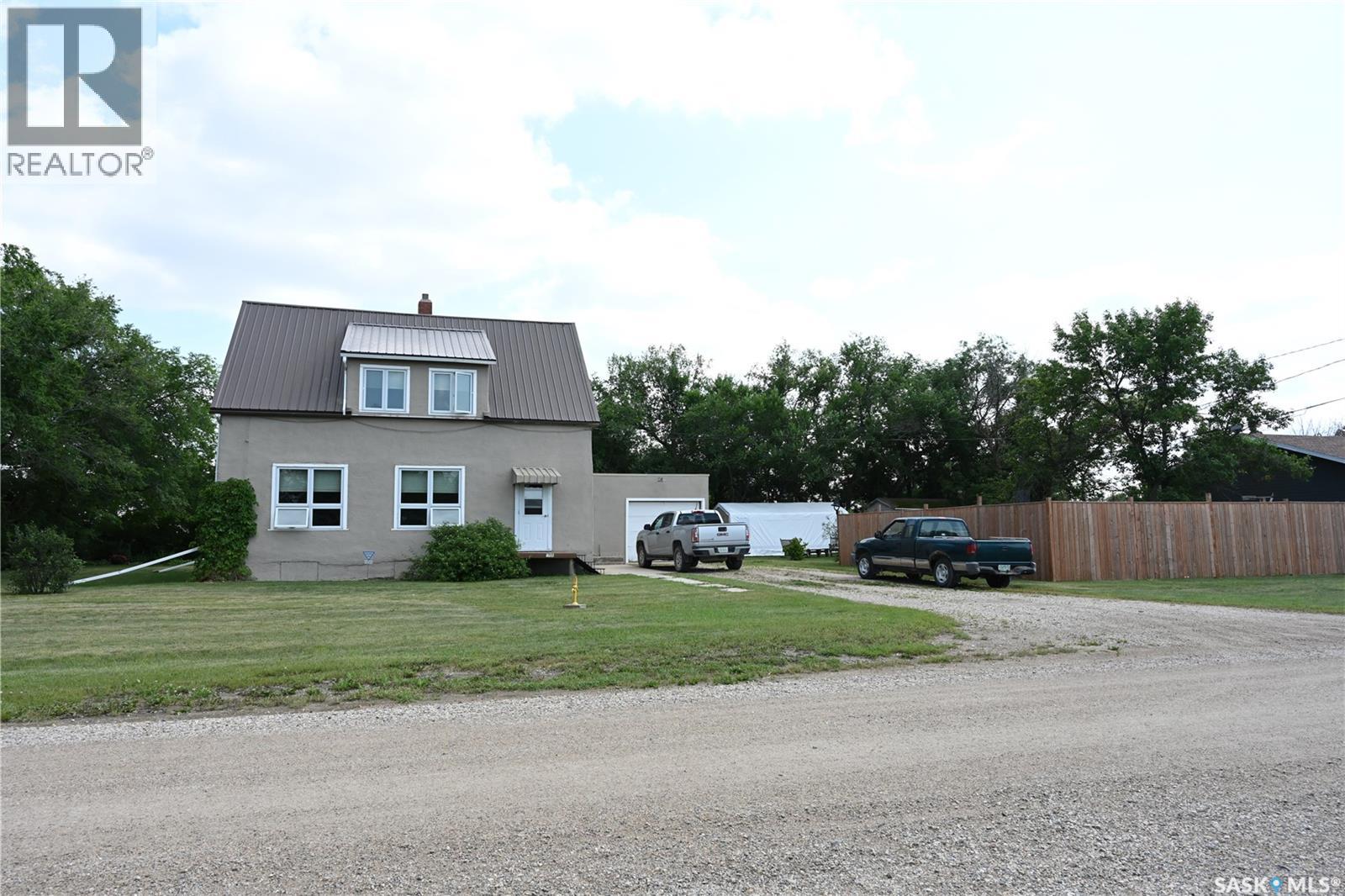 111 3rd Avenue, Hanley, SK S0G 2E0