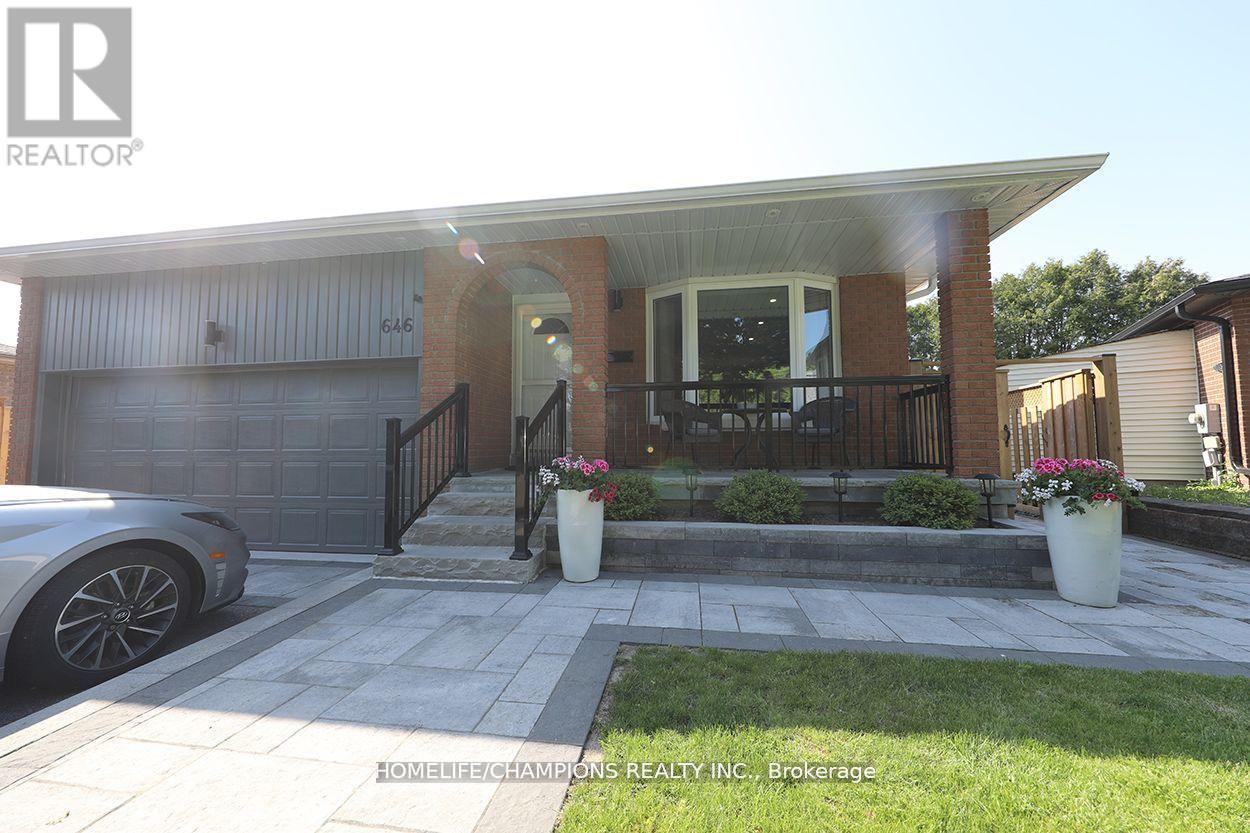 646 Chancery Ct, Oshawa, ON L1G 6P8