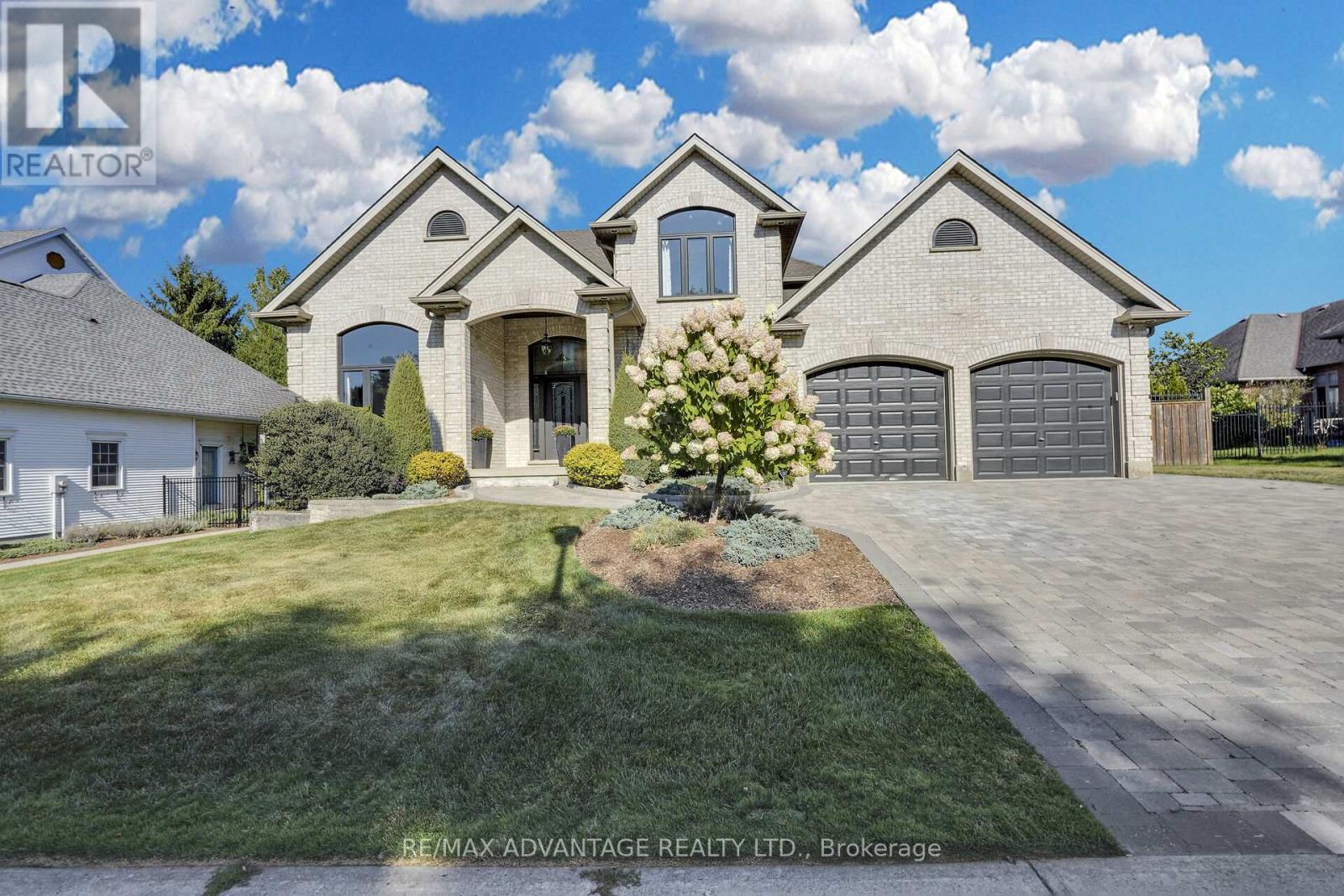 6 Northumberland Rd, London North North L, ON N6H 5H5