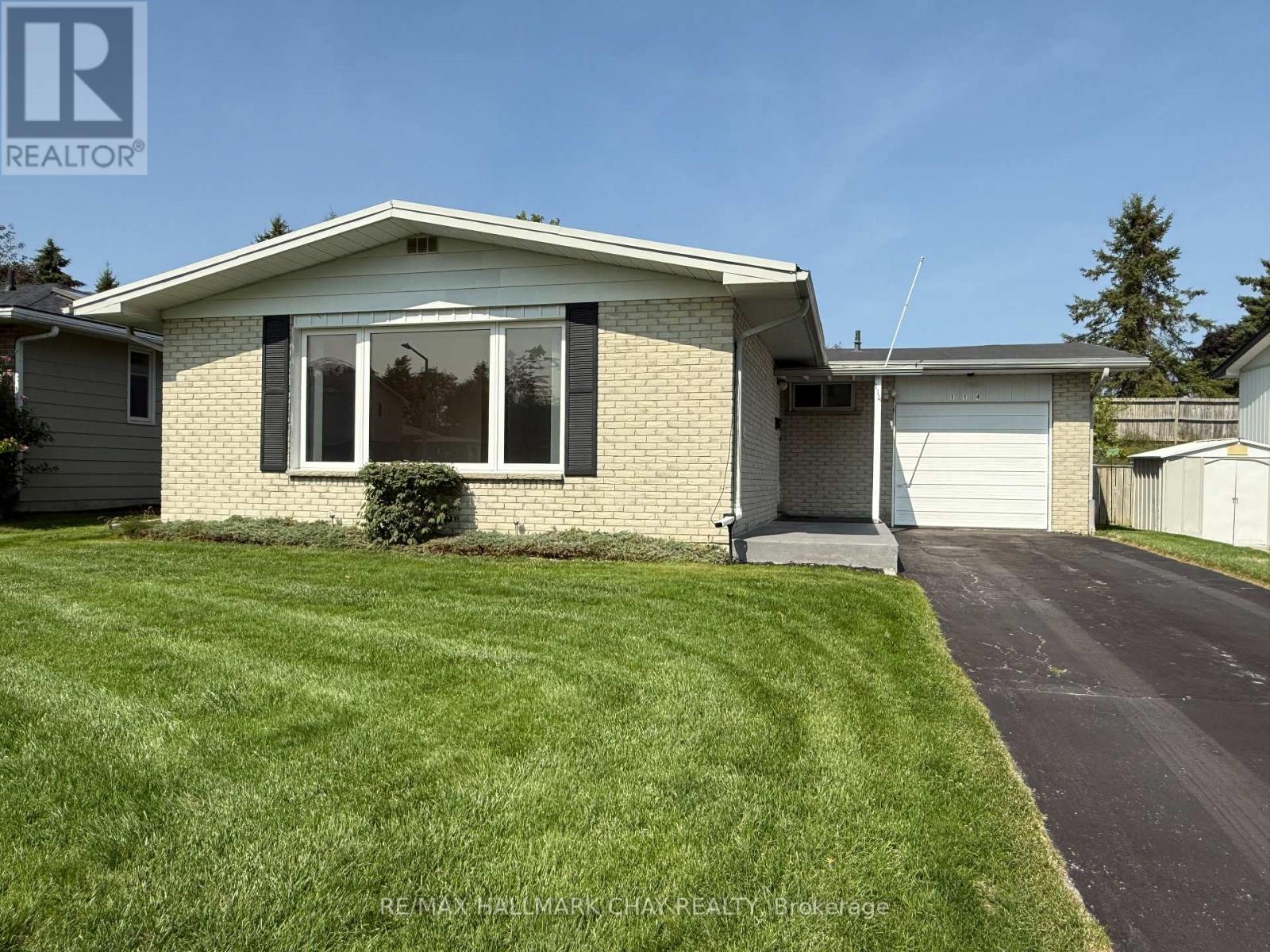114 Daphne Cres, Barrie, ON L4M 2Z1