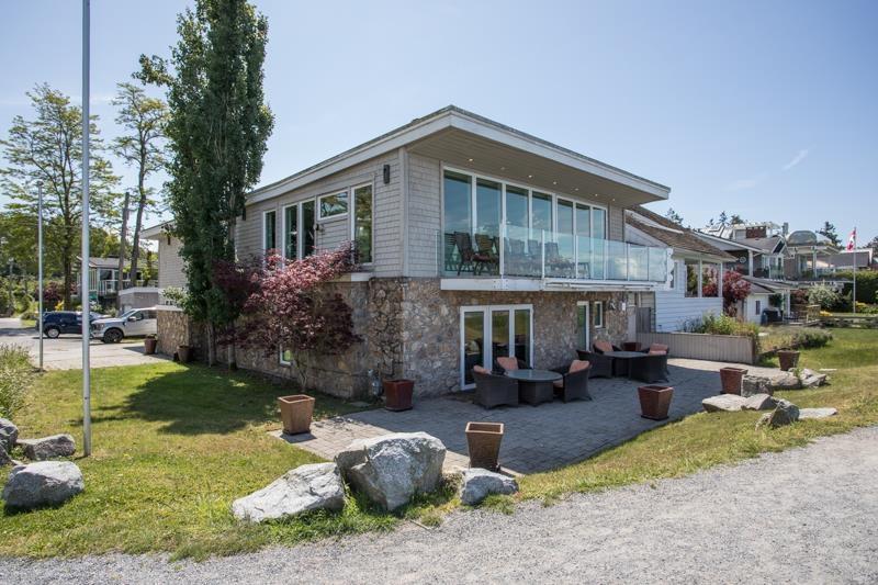 3128 Ohara Ln, Surrey, BC V4A 3E7