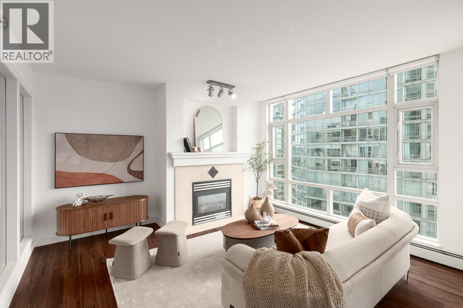 1199 Marinaside Crescent Unit 1907, Vancouver, BC V6Z 2Y2
