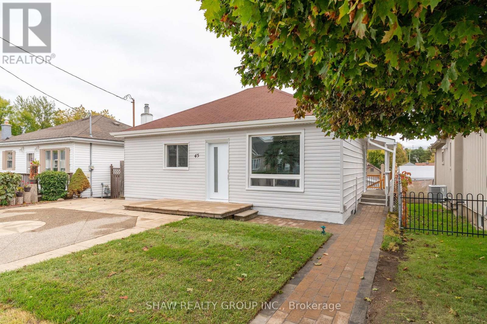 45 Norfolk Ave, Cambridge, ON N1R 3T7