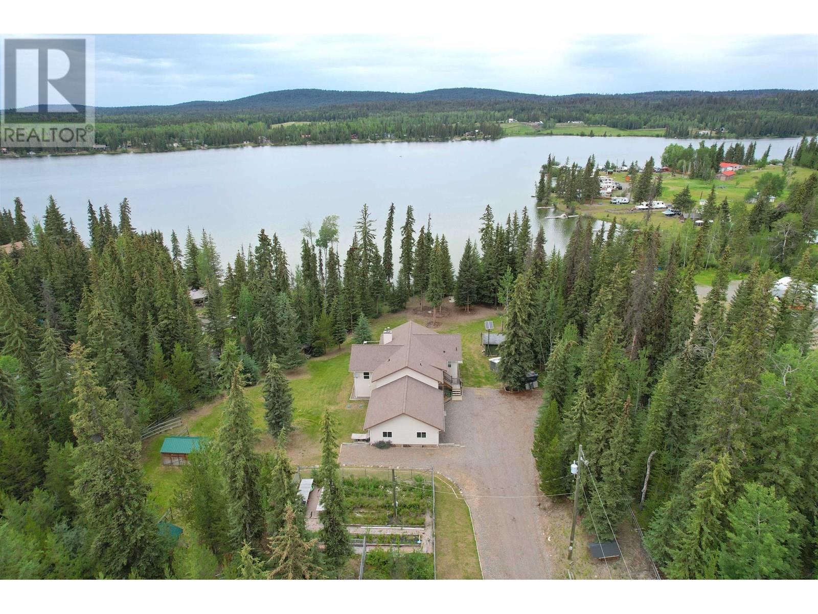 6399 Moose Point Rd, 70 Mile House, BC V0K 2K1