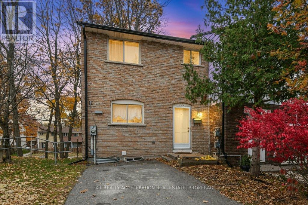 772 Ashwood Dr, Kingston, ON K7M 6W7