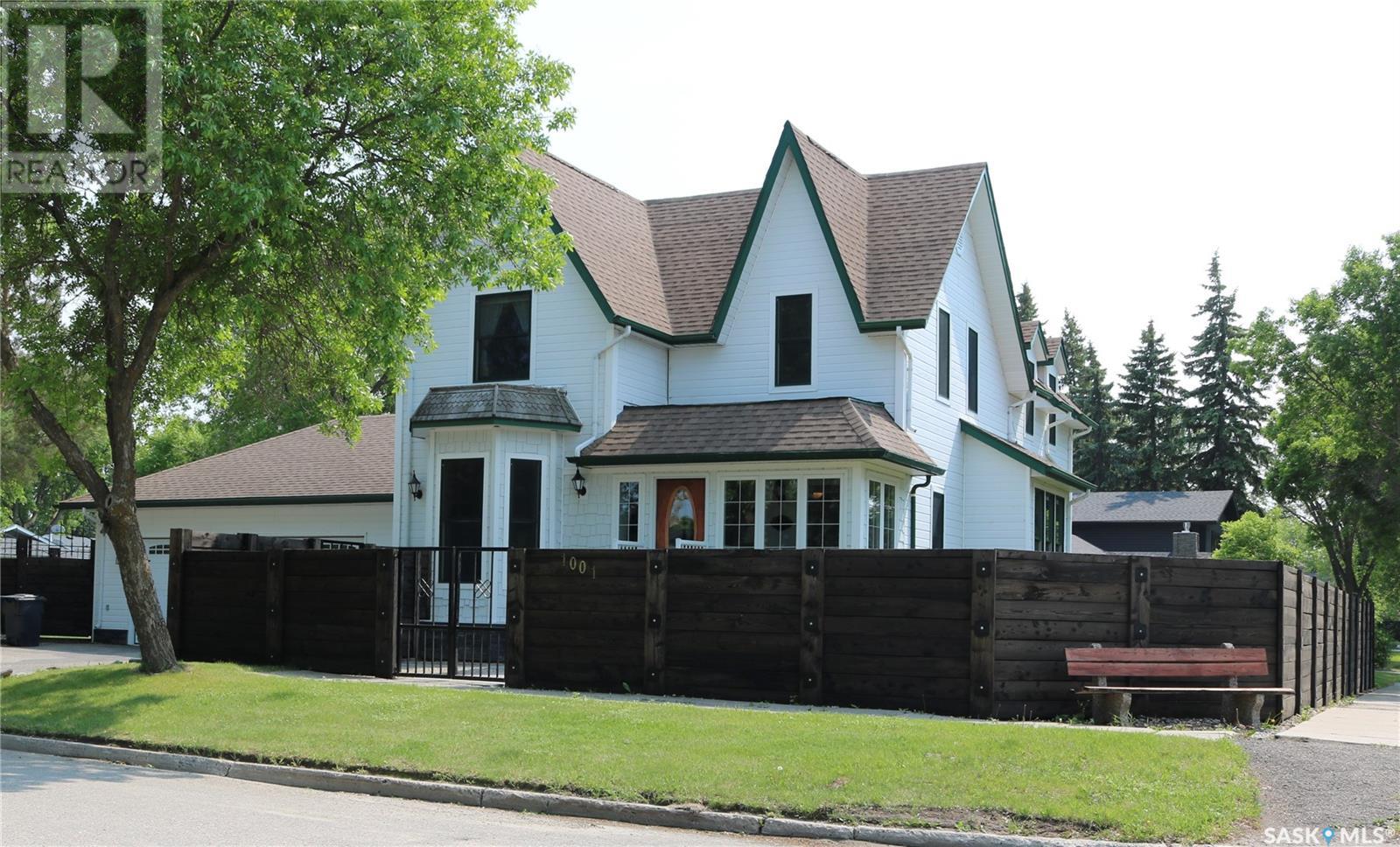 1001 Mark Ave, Moosomin, SK S0G 3N0