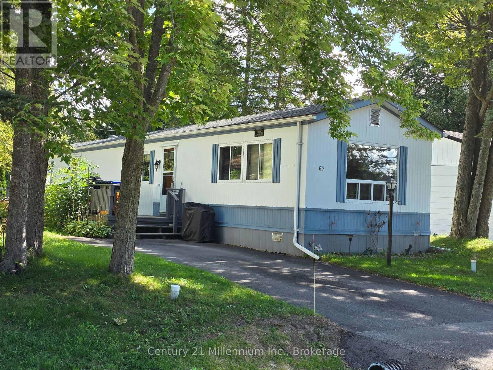 67 Georgian Glen Dr, Wasaga Beach, ON L9Z 1K8