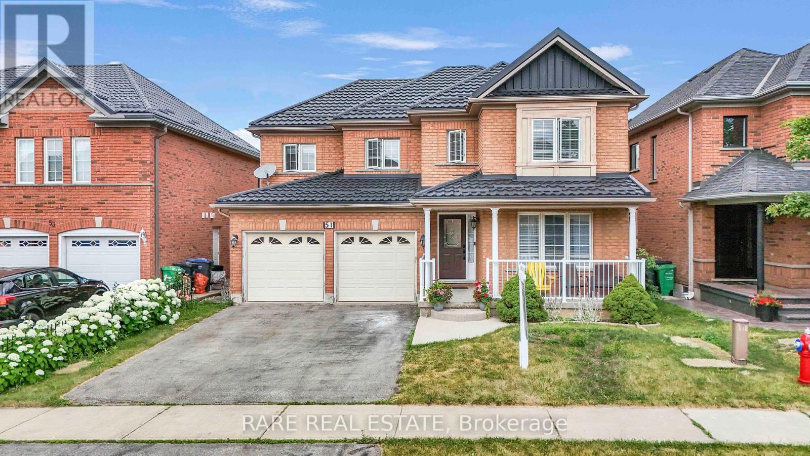 51 Wild Indigo Cres, Brampton, ON L6R 2J9