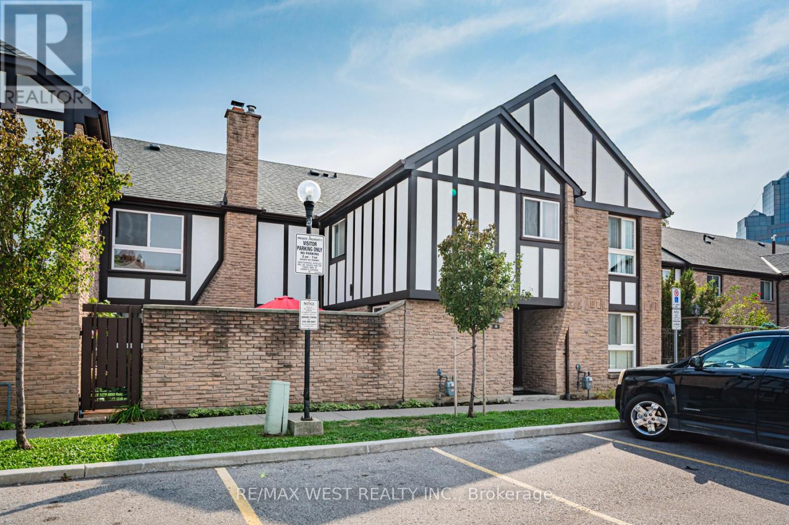 15 2 Dailing Gate, Toronto, ON M1B 1Z8