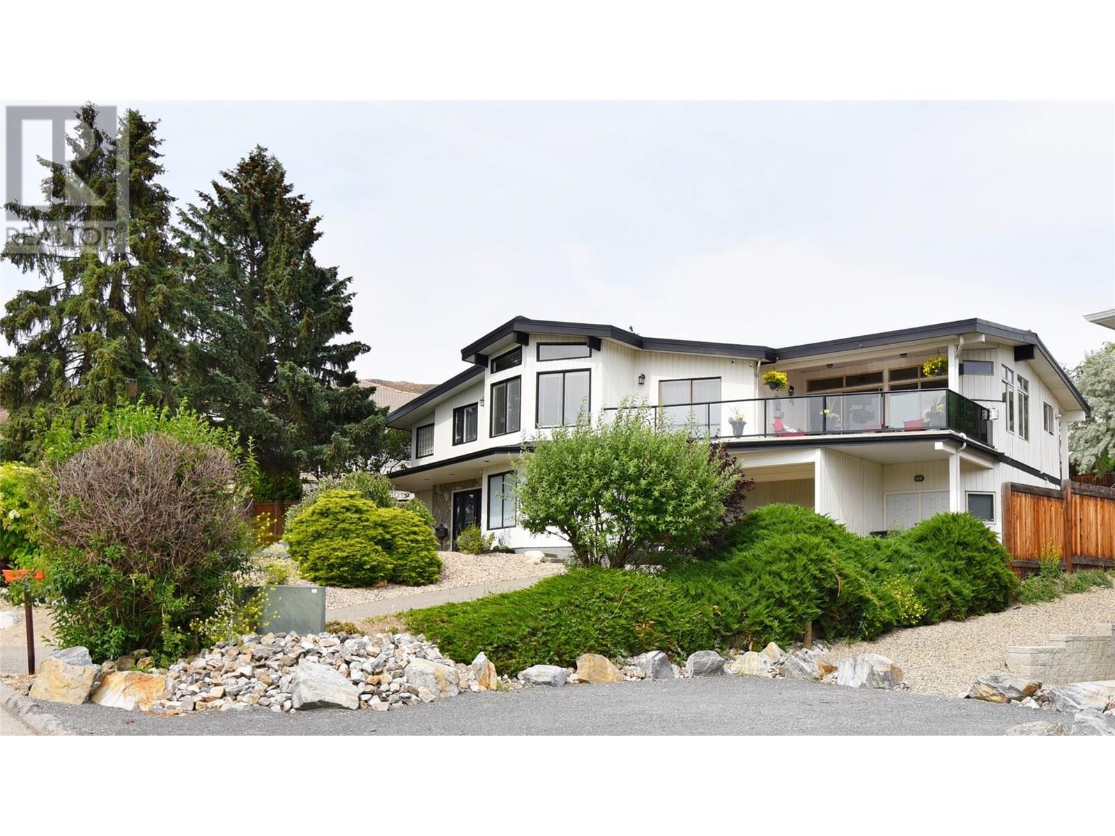 9003 Cherry Ln, Coldstream, BC V1B 1W1