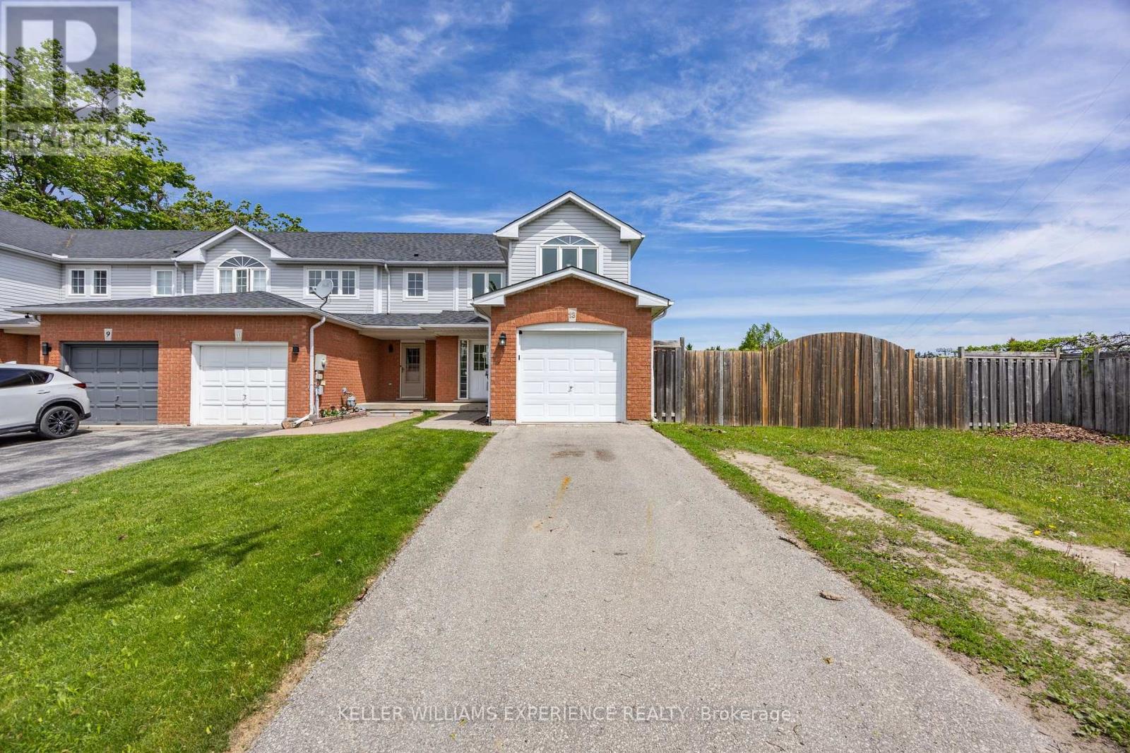 13 Sunset Pl, Barrie, ON L4N 0T7