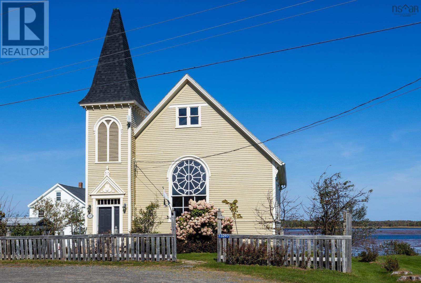 13297 Highway 6, Wallace Bridge, NS B0K 1Y0