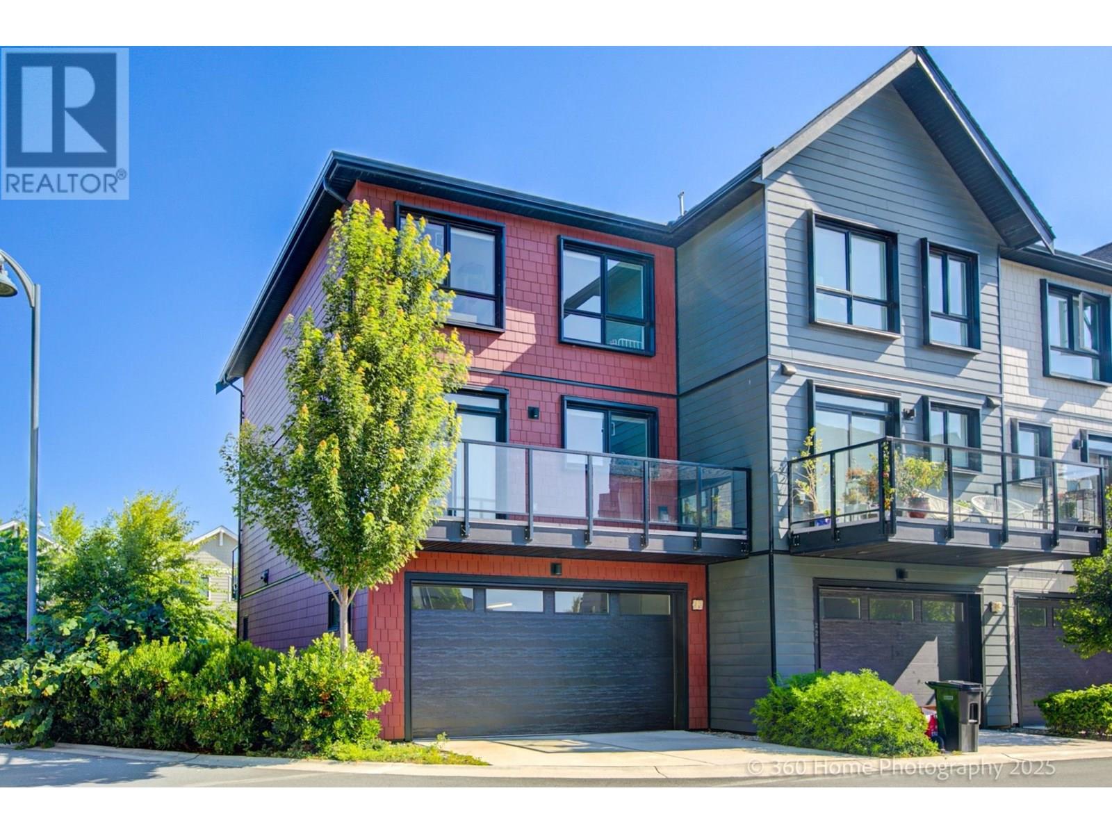 4738 Hemlock Way Unit 223, Tsawwassen, BC V4M 0E3
