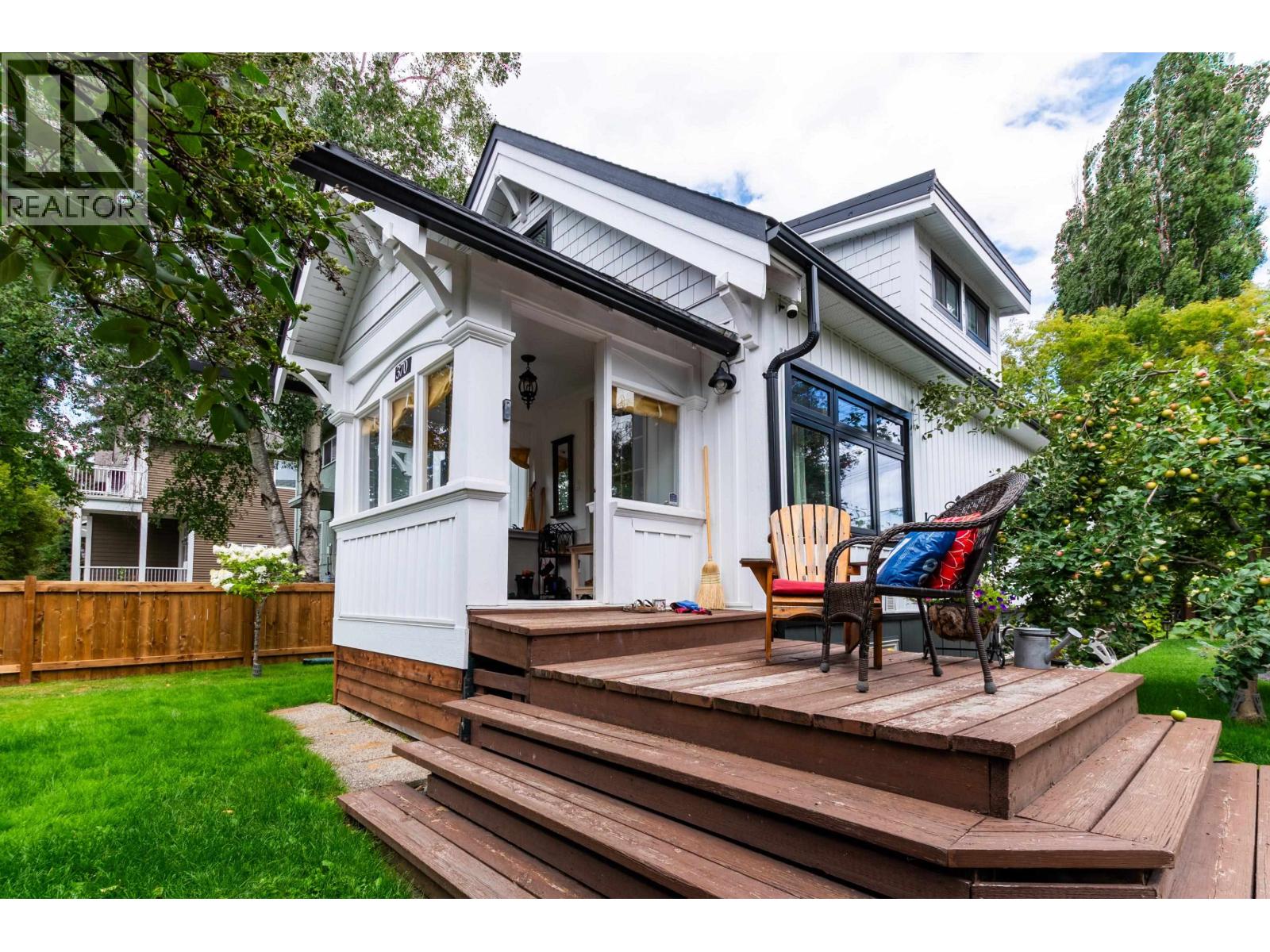 370-384 Burden St, Prince George, BC V2M 2H3