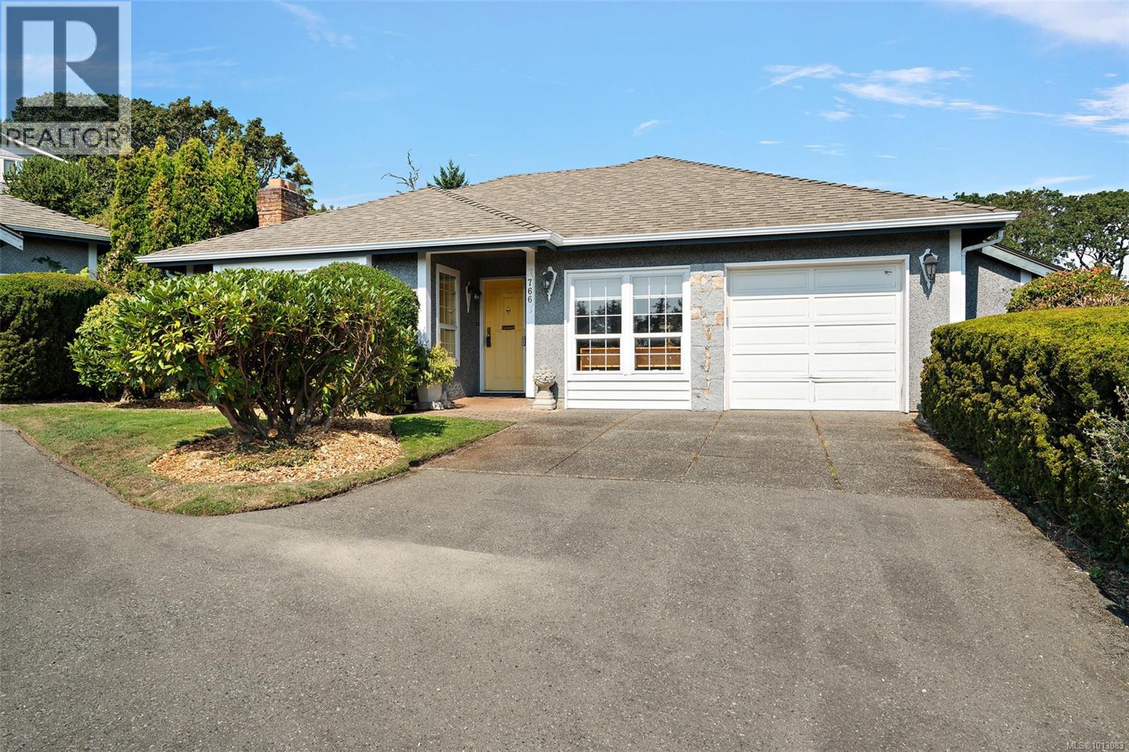 766 Richmond Ave, Victoria, BC V8S 3Z1