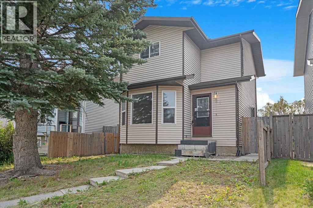 61 Falmere Way NE, Calgary, AB T3J 2Y7