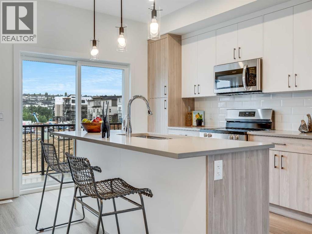 2231 81 Street Sw Unit 105, Calgary, AB T3H 6M4