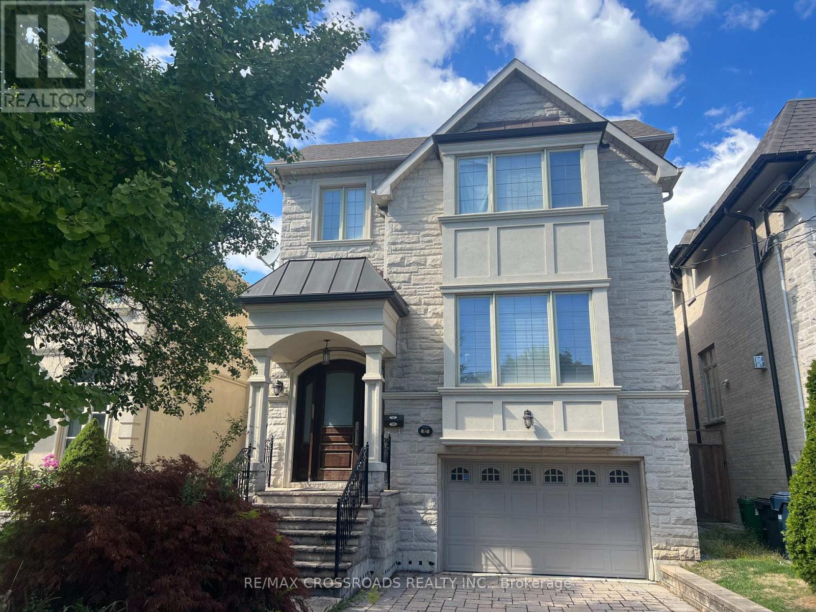 82 Holmes Ave, Toronto, ON M2N 4M2