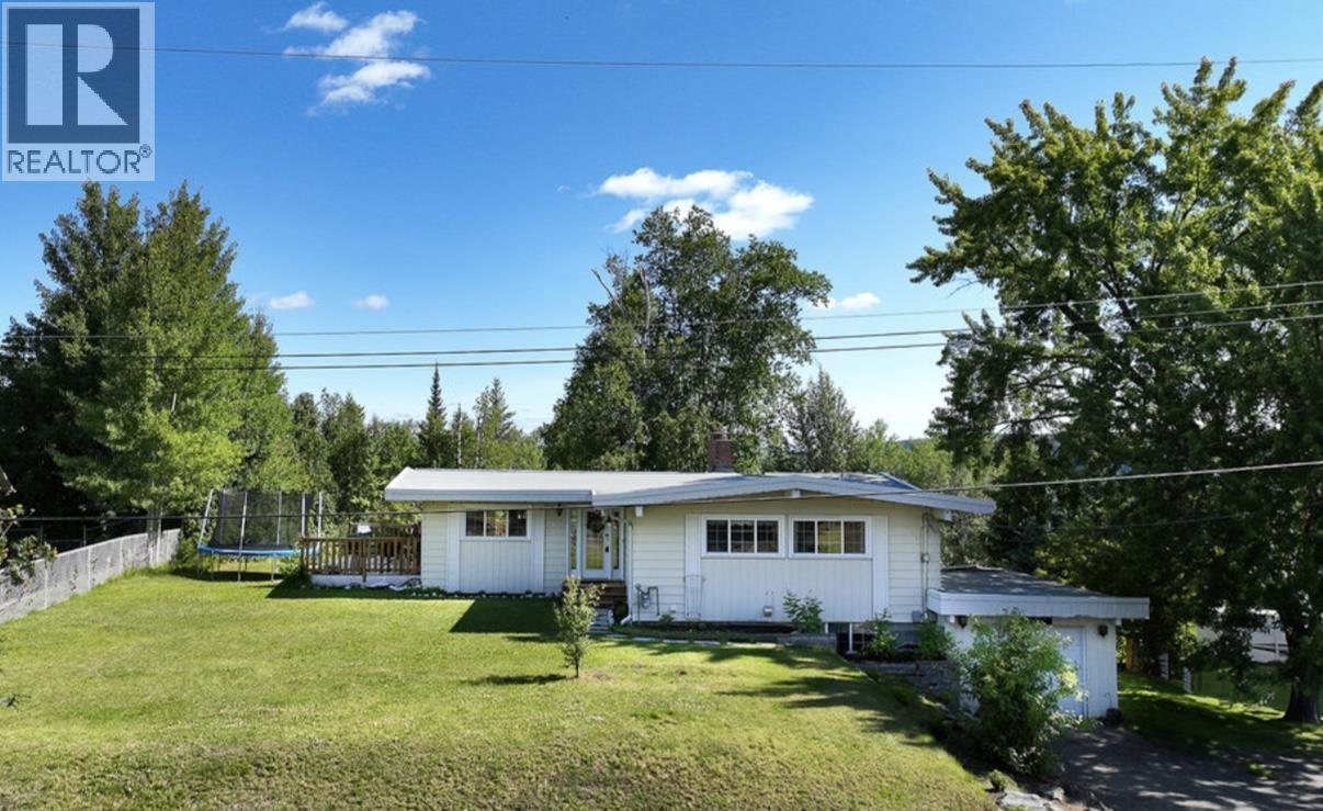 2642 Capella Dr, Prince George, BC V2N 5L5