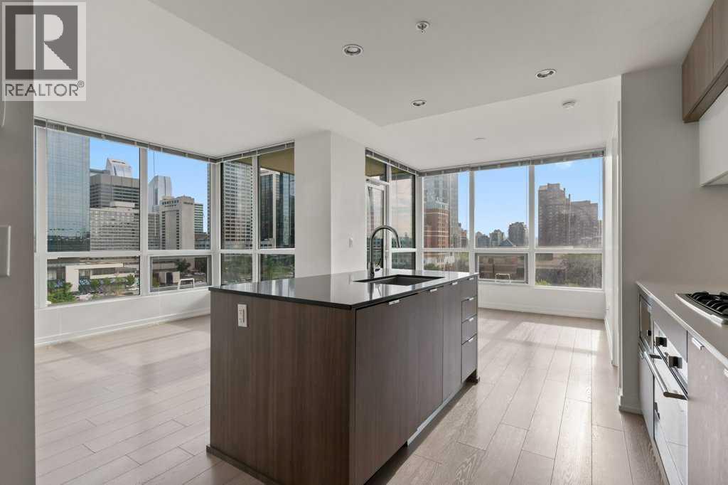 128 2 Street Sw Unit 806, Calgary, AB T2P 4V9