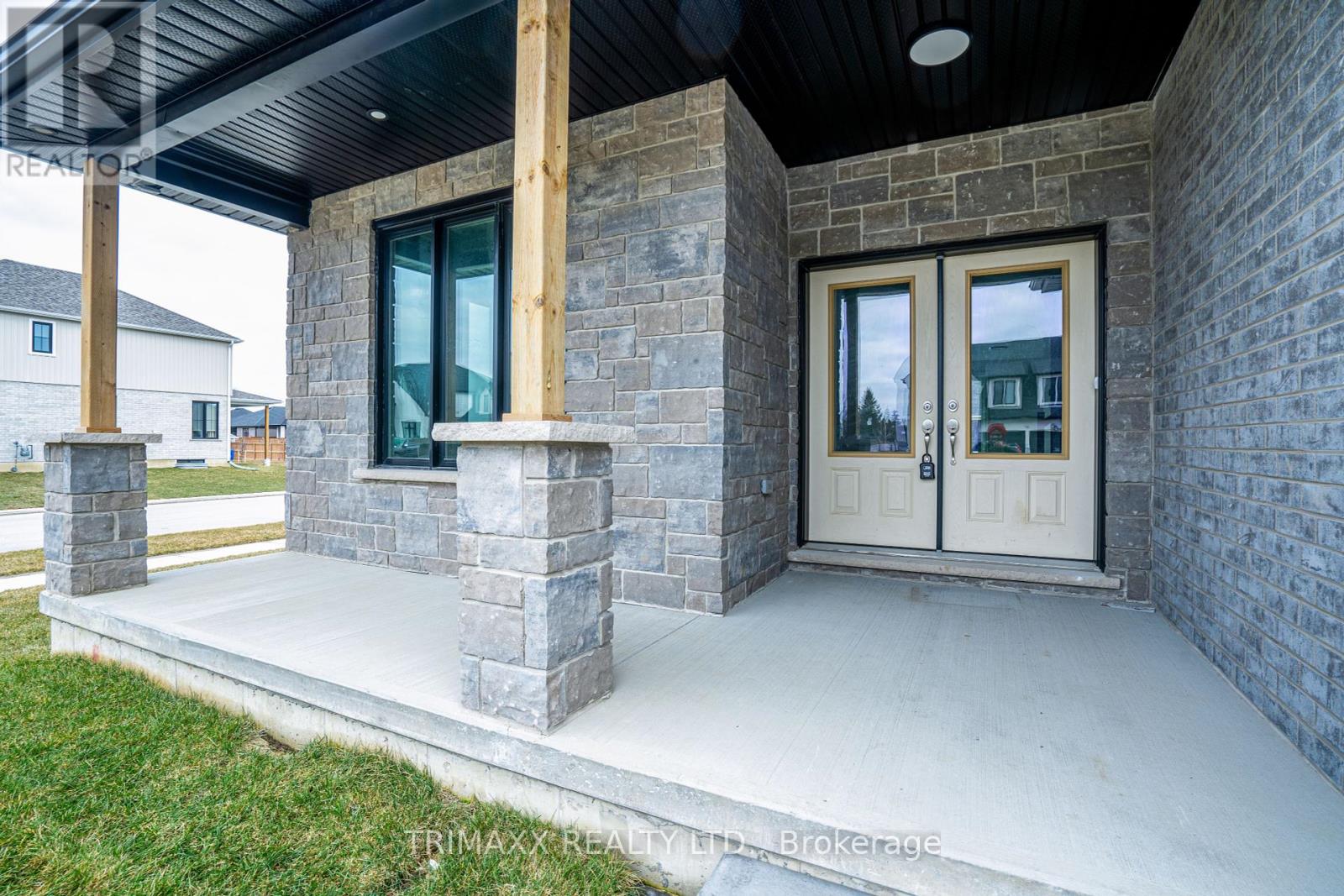 188 Foxborough Pl, Thames Centre, ON N0M 2P0