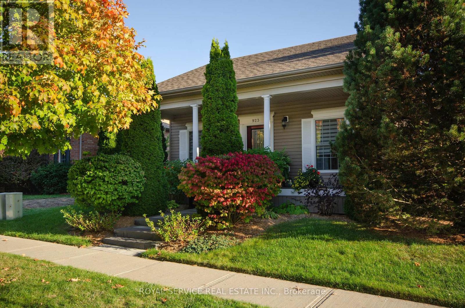 923 Caddy Dr, Cobourg, ON K9A 0B2