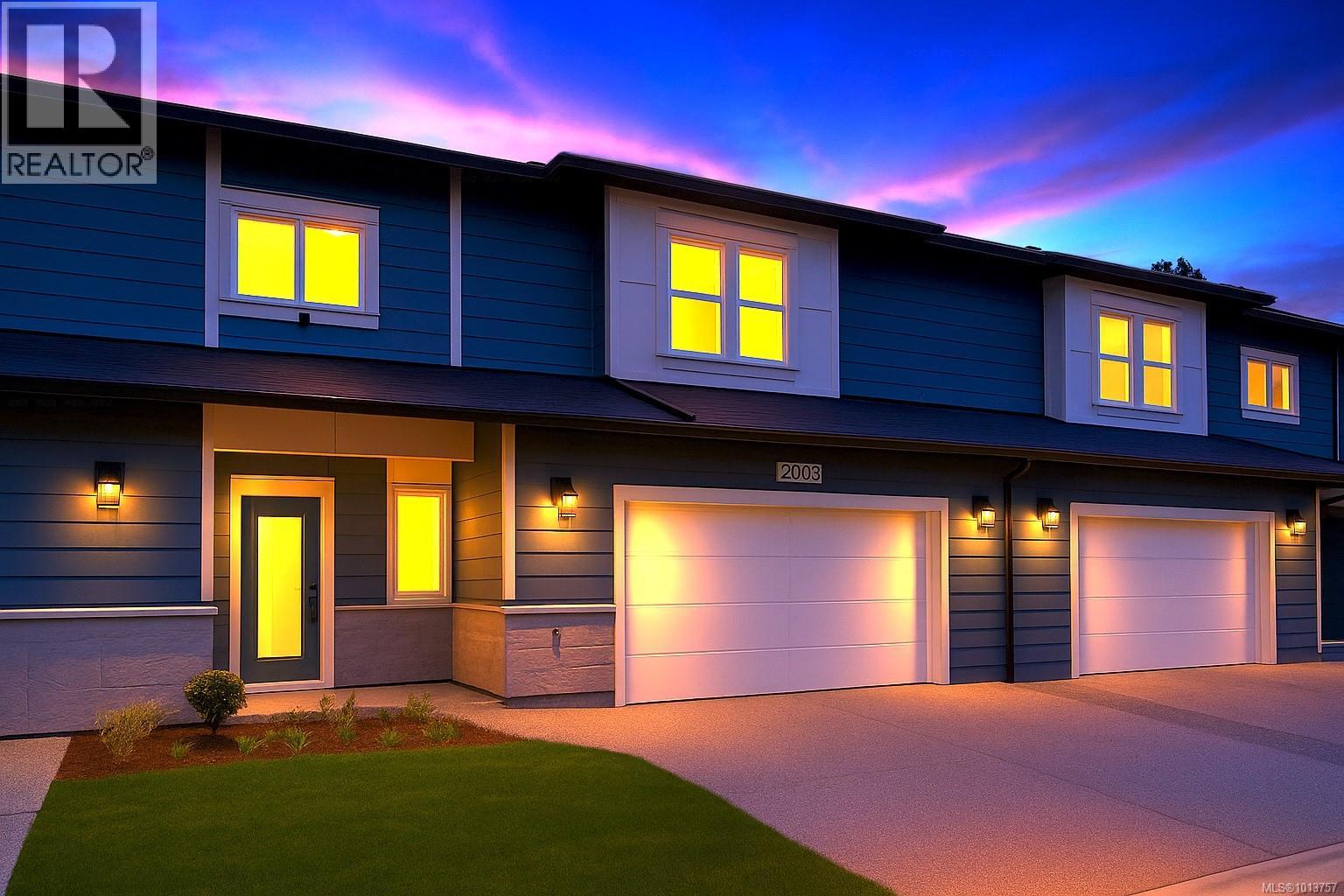 2003 W Park Ln, View Royal, BC V9B 5Z2