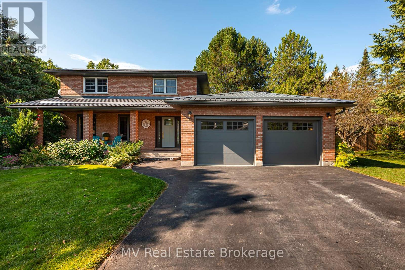 4 Sargent Blvd, Centre Wellington, ON N0B 1J0