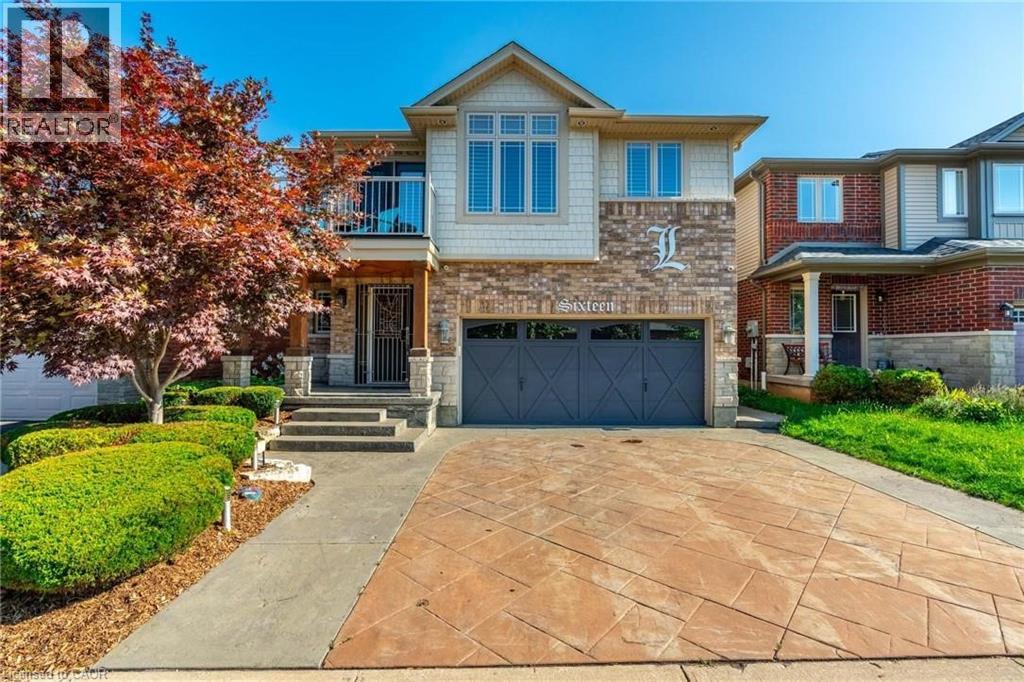 16 Sycamore Cres, Grimsby, ON L3M 5P7