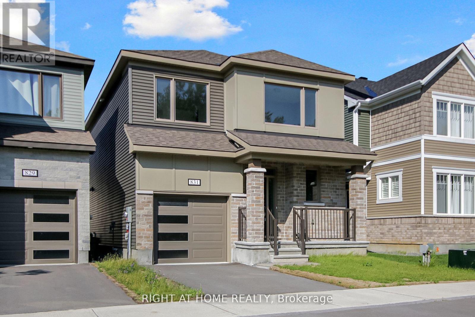 831 Derreen Ave, Ottawa, ON K2S 3A7