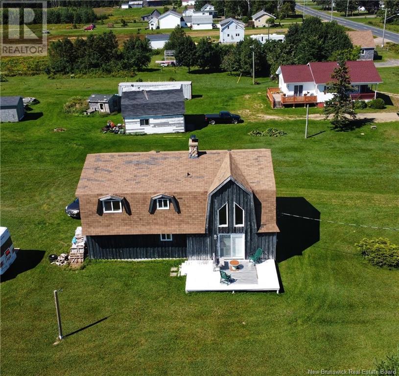 1738 Route 355, Sainte-rose, NB E1X 2X3
