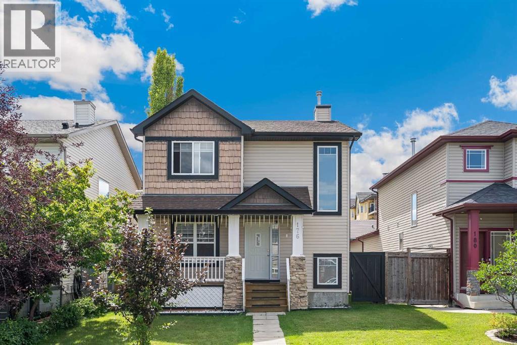 176 Eversyde Cir SW, Calgary, AB T2Y 4T4