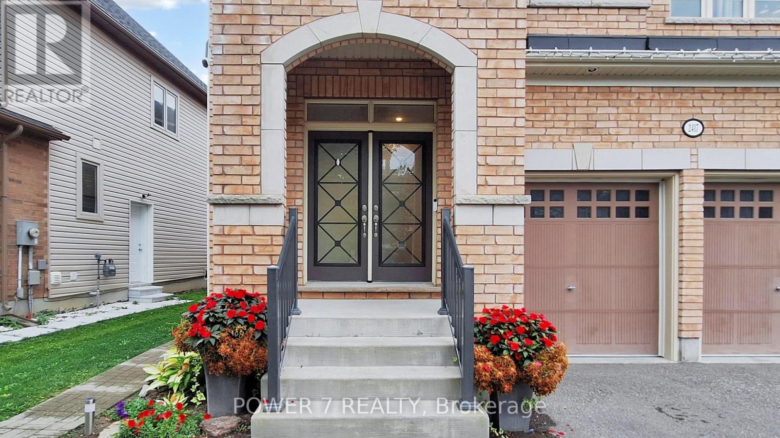2417 Dress Circle Cres, Oshawa, ON L1L 0L9