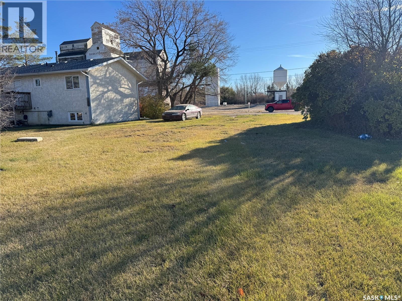 507 Railway Ave, Cut Knife, SK S0M 0N0